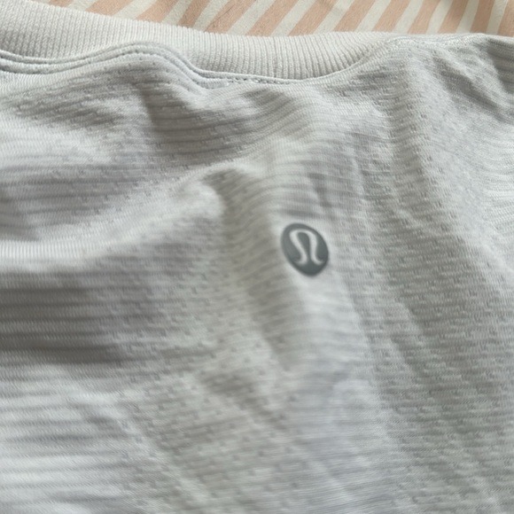 lululemon - Picture 3 of 3